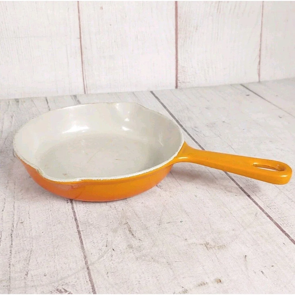 VINTAGE - Cousances Le Creuset #16 Orange Flame 6